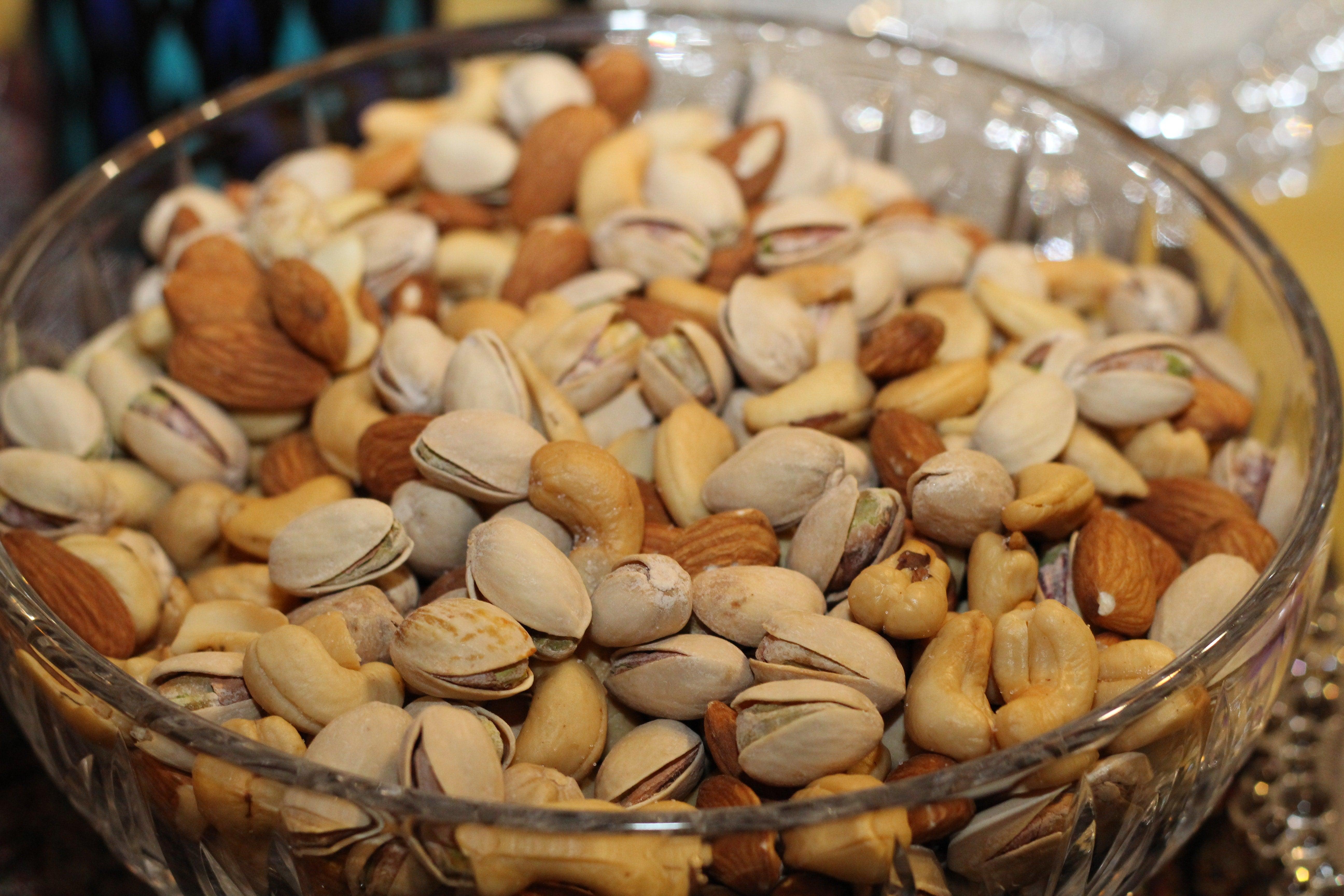Why Every Snacker Should Have Healthy Nuts And Seeds In Their Snackbox?